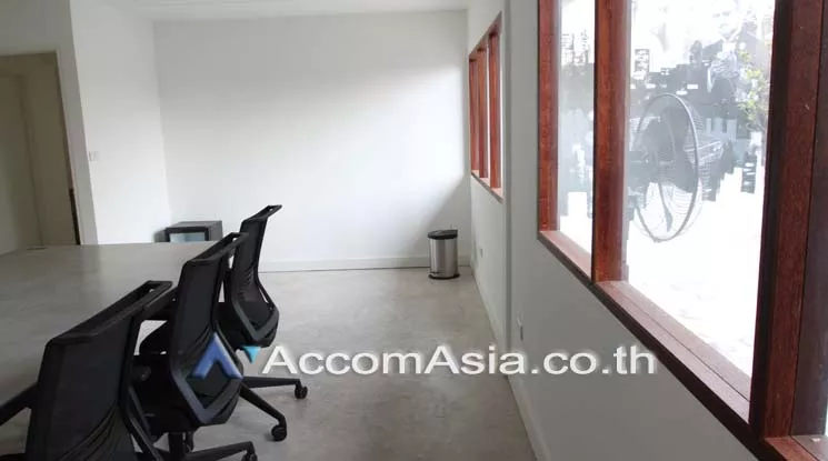 4  Office Space For Rent in sukhumvit ,Bangkok BTS Thong Lo AA17755